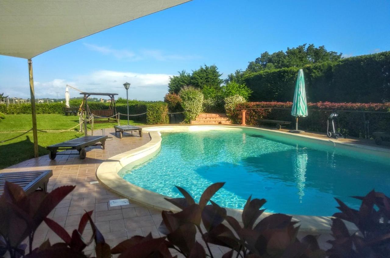 Country house Airone House Osimo